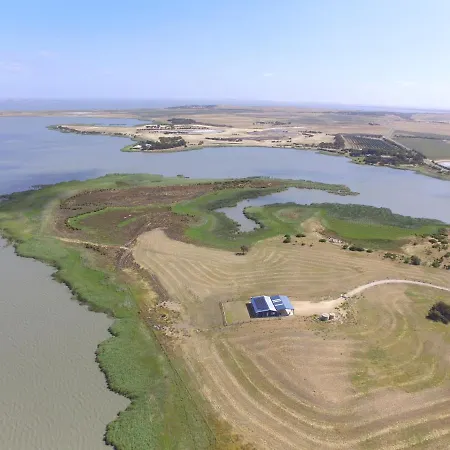 Coorong Island Retreat - Farm Stay At Pet Friendly Property Meningie Exterior photo