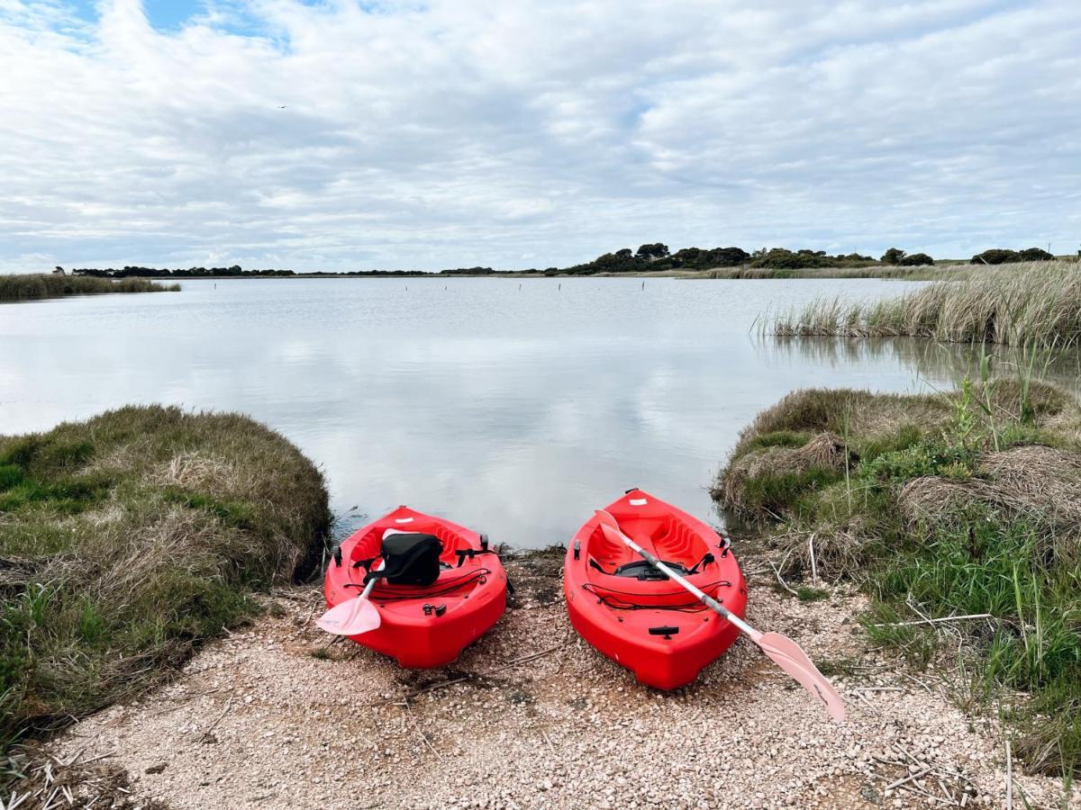 Coorong Island Retreat - Farm At Pet Friendly Holiday home