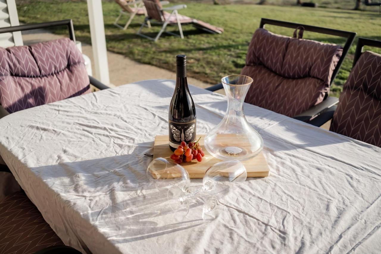 Coorong Island Retreat - Farm At Pet Friendly Holiday home Meningie